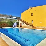 Tropicana Con Piscina Y Cerca De La Playa By Vacay